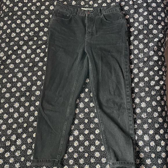 topshop washed black mom jeans - Picture 3 of 8